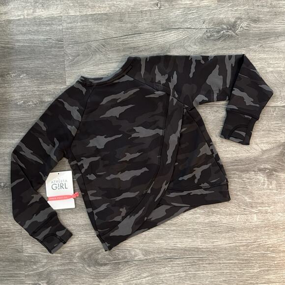 NWT Athleta Girl Cozy Cross Your Fingers Sweatshirt Black/Gray Camo Size XS/6 - Picture 4 of 10